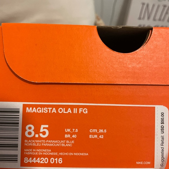 Indoor Soccer shoes and Grass Soccer Cleats - Picture 3 of 4